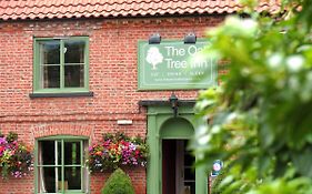 Oak Tree Inn Helperby